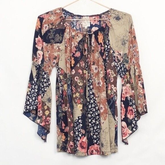 Anthropologie Naif Floral Bell Sleeve peasant Blouse New Condition Small - Picture 1 of 7